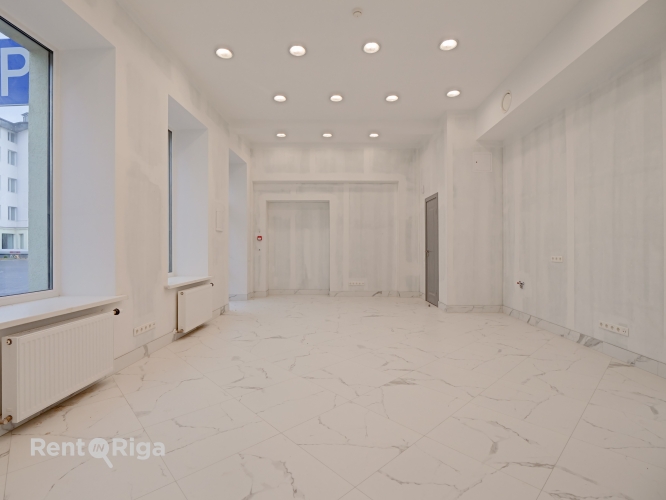 Sludinājumi. Jaunas, plašas un modernas telpas Klusajā centrā  Piedāvājam nomai mūsdienīgas un stilīgas Cena: 1002 EUR/mēn Foto #9