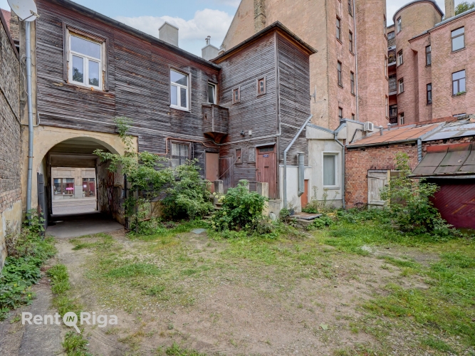 Sludinājumi. Tiek piedāvāts iegādei daudzfunkcionāls namīpašums Rīgas Centra rajonā, vienā no pilsētas Cena: 450000 EUR Foto #6