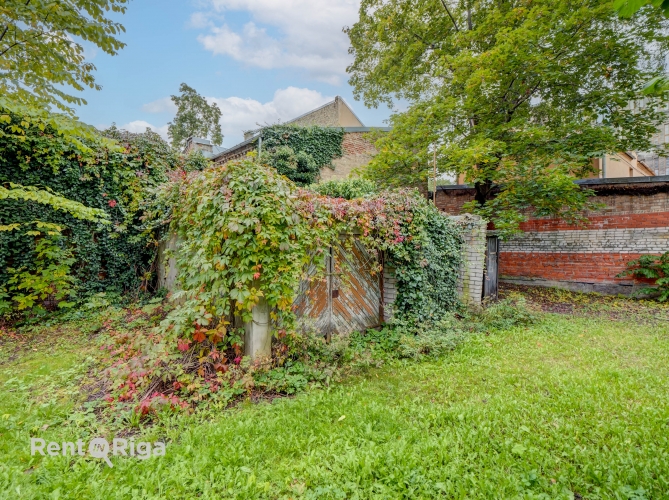 Sludinājumi. Tiek piedāvāts iegādei daudzfunkcionāls namīpašums Rīgas Centra rajonā, vienā no pilsētas Cena: 450000 EUR Foto #5