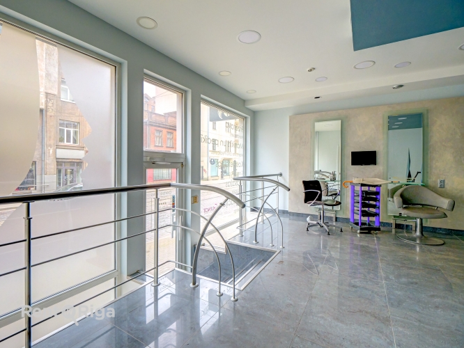 Sludinājumi. Tiek piedāvāts iegādei daudzfunkcionāls namīpašums Rīgas Centra rajonā, vienā no pilsētas Cena: 450000 EUR Foto #7