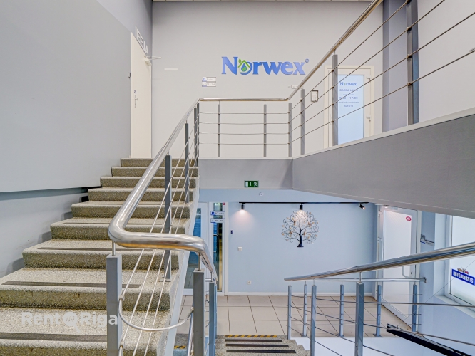 Sludinājumi. IZNOMĀ BIROJU KRASTA BIROJOS, MAZĀ KRASTA IELĀ 83, RĪGĀ  Biroja telpas 51.6 m platībā modernā Cena: 310 EUR/mēn Foto #8