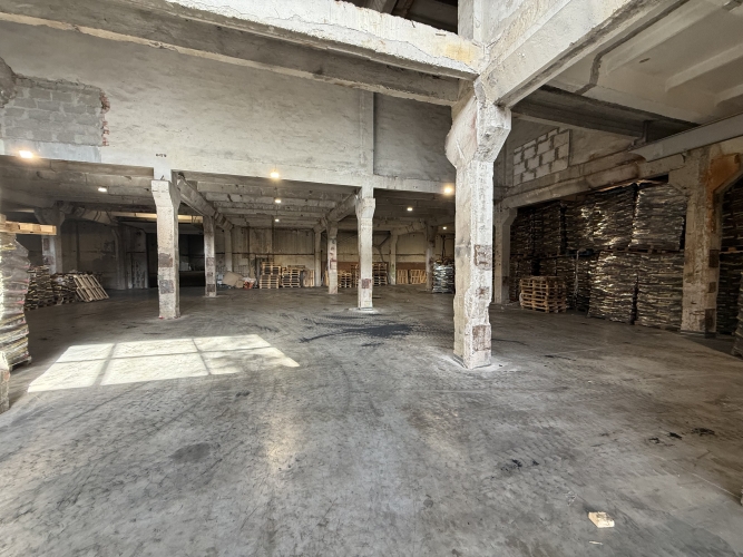 Sludinājumi. Plašas, sausas noliktavas un ražošanas telpas Ulbrokas ielā, pie Tirdzniecības ostas, Rīgā  Cena: 1440 EUR/mēn Foto #2