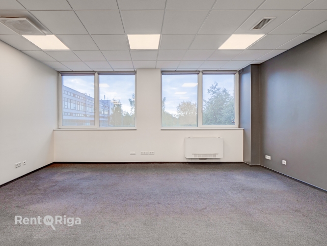 Sludinājumi. Iznomā biroja telpas biroju ēkā Dienvidu tilta rajonā, netālu no tirdzniecības centra Akropole Cena: 650 EUR/mēn Foto #2