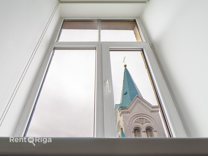 Sludinājumi. Piedāvājumā ekskluzīvs un mājīgs dzīvoklis 60 m platībā, kas apvieno vēsturisko šarmu ar Cena: 850 EUR/mēn Foto #3