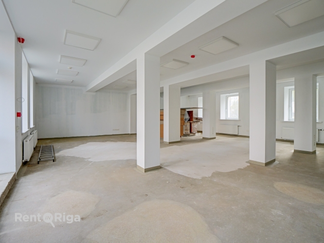 Объявление. Новые, просторные и современные помещения в Тихом центре.  Предлагаем в аренду современные и Цена: 820 EUR/мес. Foto #2