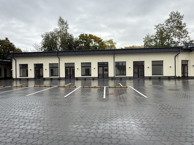 Sludinājumi. Jaunas, plašas un modernas telpas Klusajā centrā.  Piedāvājam nomai mūsdienīgas un stilīgas Cena: 2516 EUR/mēn Foto #9