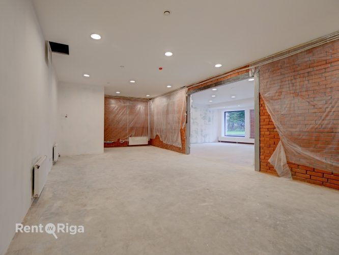 Объявление. Новые, просторные и современные помещения в Тихом центре.  Предлагаем в аренду современные и Цена: 1975 EUR/мес. Foto #3