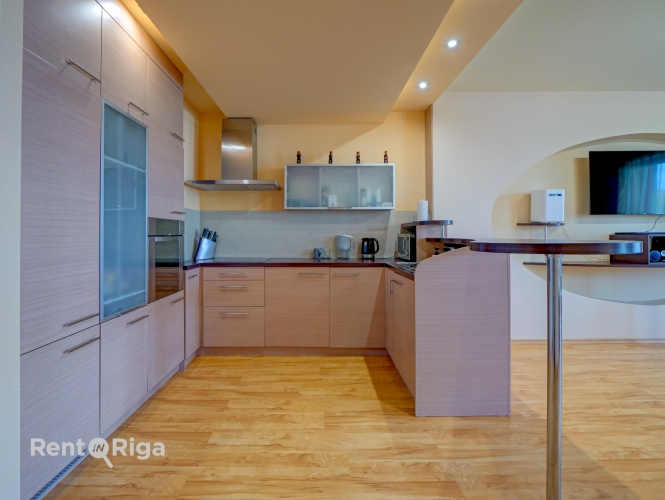 Sludinājumi. Pārdod modernu studijas tipa dzīvokli ar terasi Pļavniekos!  Ja meklē ērtu, pilnībā aprīkotu un Cena: 108000 EUR Foto #6