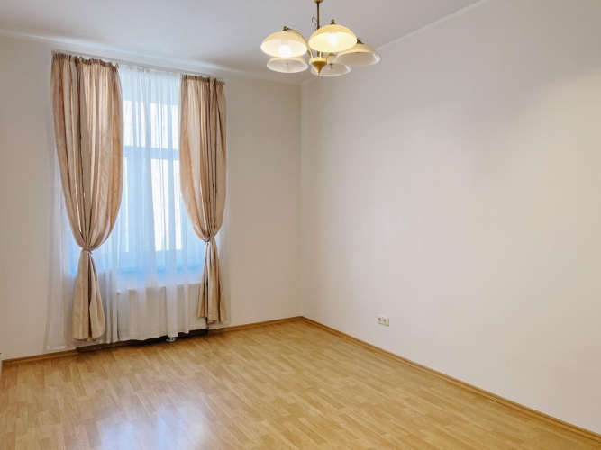 Sludinājumi. Plašs 4-istabu dzīvoklis vēstniecību rajonā. Izīrē ērtu un mājīgu dzīvokli klusajā Rīgas centrā.  Cena: 1300 EUR/mēn Foto #6