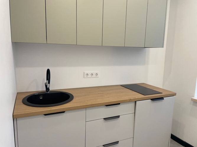 Sludinājumi. Tiek pārdots renovēts 2-istabu dzīvoklis Rīgas centrā. Dzīvoklis pārdodas ar kvalitatīvu apdari, ar Cena: 62000 EUR Foto #4