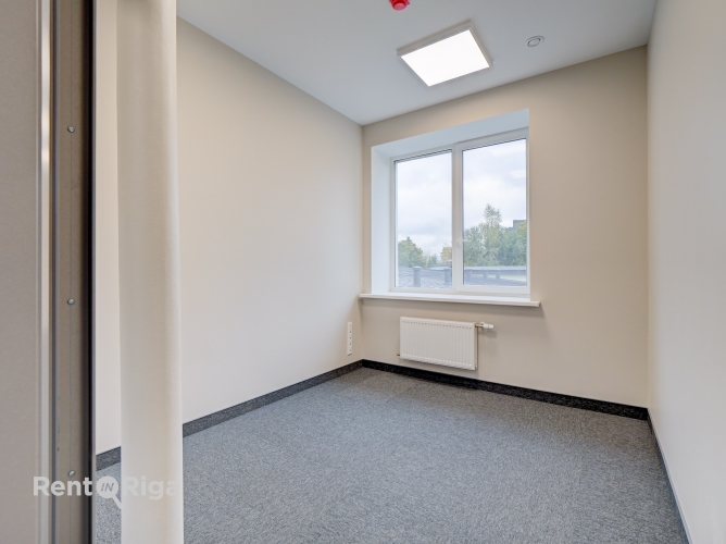 Sludinājumi. Jaunas biroja telpas Klusajā centrā.  Piedāvājam nomai mūsdienīgas un stilīgas biroja telpas Cena: 788 EUR/mēn Foto #2