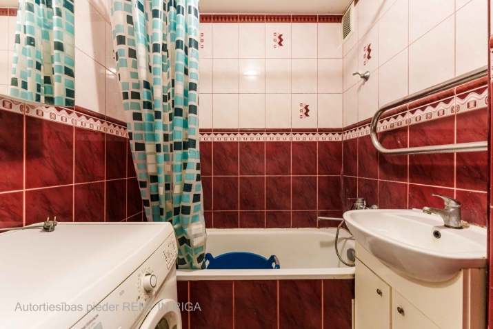 Sludinājumi. Pārdod mājīgu 2 istabu dzīvokli zaļajā un mierīgajā Āgenskalnā  Piedāvājumā gaišs un pārdomāti Cena: 53000 EUR Foto #9