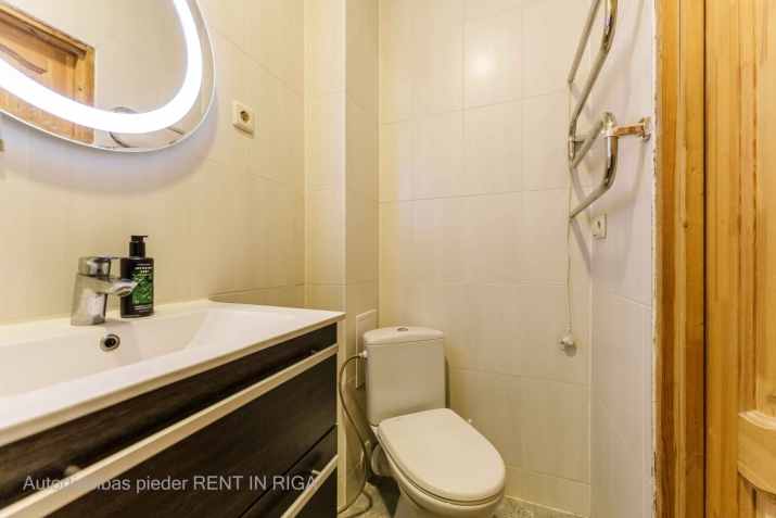 Sludinājumi. Pārdod mājīgu un siltu 1-istabas dzīvokli Rīgas centrā!  Gaišs, omulīgs un pilnībā aprīkots Cena: 60500 EUR Foto #6