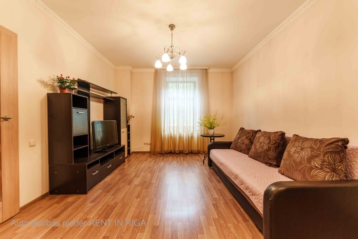 Sludinājumi. Silts un gaišs 2 istabu dzīvoklis Āgenskalna sirdī  vieta, kur gribas palikt.  Šis dzīvoklis Cena: 159000 EUR Foto #1