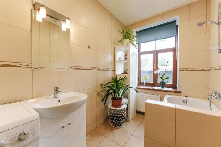 Sludinājumi. Silts un gaišs 2 istabu dzīvoklis Āgenskalna sirdī  vieta, kur gribas palikt.  Šis dzīvoklis Cena: 159000 EUR Foto #9