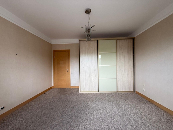 Sludinājumi. Pārdodam plašu un mājīgu 2 istabu dzīvokli prestižajā kompleksā Panorama Plaza. Lielisks 2 istabu Cena: 125000 EUR Foto #9