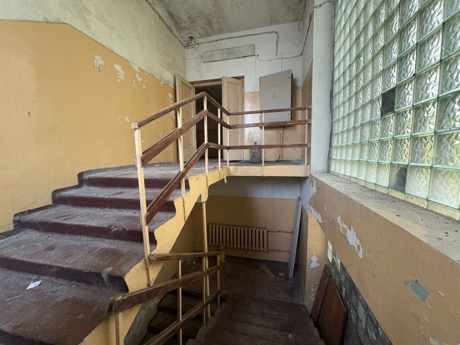 Sludinājumi. Pieejamas noliktavas/ražošanas telpas labā lokācijā un par izdevīgu cenu.  Telpas ir pielāgojamas Cena: 1622 EUR/mēn Foto #8