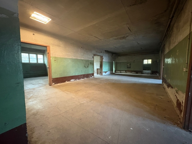 Sludinājumi. Pieejamas noliktavas/ražošanas telpas labā lokācijā un par izdevīgu cenu.  Telpas ir pielāgojamas Cena: 1622 EUR/mēn Foto #2