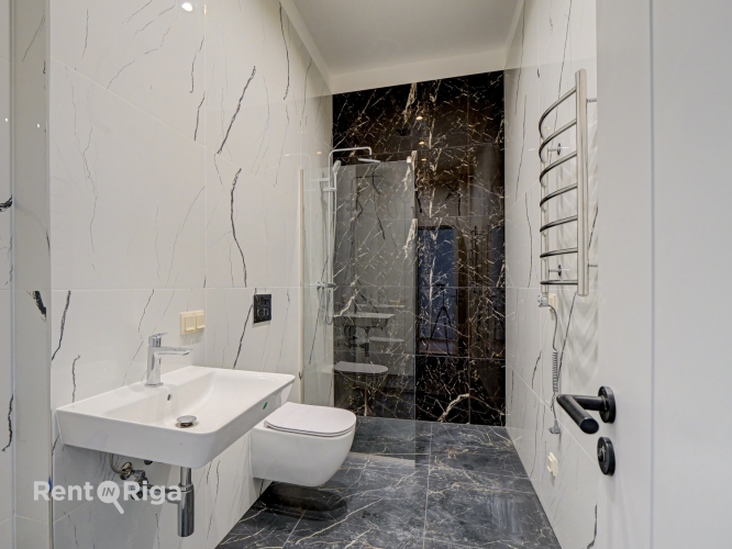 Sludinājumi. Elegants dzīvoklis ar balkonu uz iekšpagalmu!  Piedāvājumā dzīvokļi ar pilnu apdari!  Renovētā Cena: 156960 EUR Foto #9