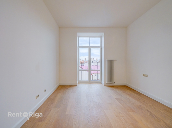 Sludinājumi. Ekskluzīvs 4-istabu mansarda dzīvoklis Rīgas centrā!  Piedāvājumā dzīvokļi ar pilnu apdari!  Cena: 676440 EUR Foto #7