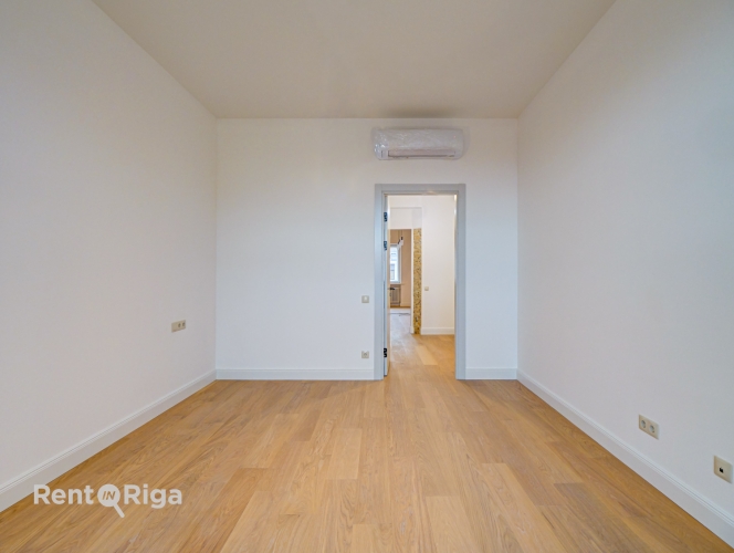 Sludinājumi. Ekskluzīvs 4-istabu mansarda dzīvoklis Rīgas centrā!  Piedāvājumā dzīvokļi ar pilnu apdari!  Cena: 676440 EUR Foto #8