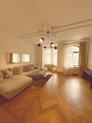 Sludinājumi. Pārdod elegantu 2 istabu dzīvokli Rīgas centrā  Piedāvājumā  skaists, pārdomāts un kvalitatīvi Cena: 253000 EUR Foto #1