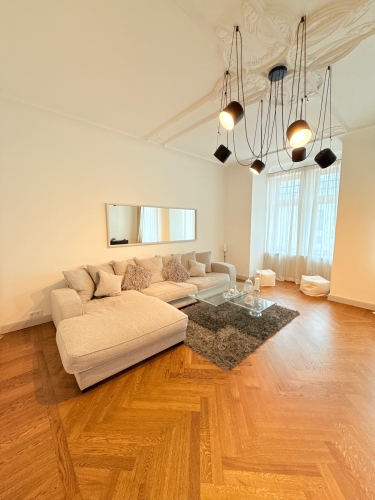 Sludinājumi. Pārdod elegantu 2 istabu dzīvokli Rīgas centrā  Piedāvājumā  skaists, pārdomāts un kvalitatīvi Cena: 253000 EUR Foto #2