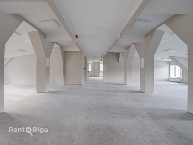 Sludinājumi. Jaunas biroja telpas Klusajā centrā.  Piedāvājam nomai mūsdienīgas un stilīgas biroja telpas Cena: 3165 EUR/mēn Foto #2