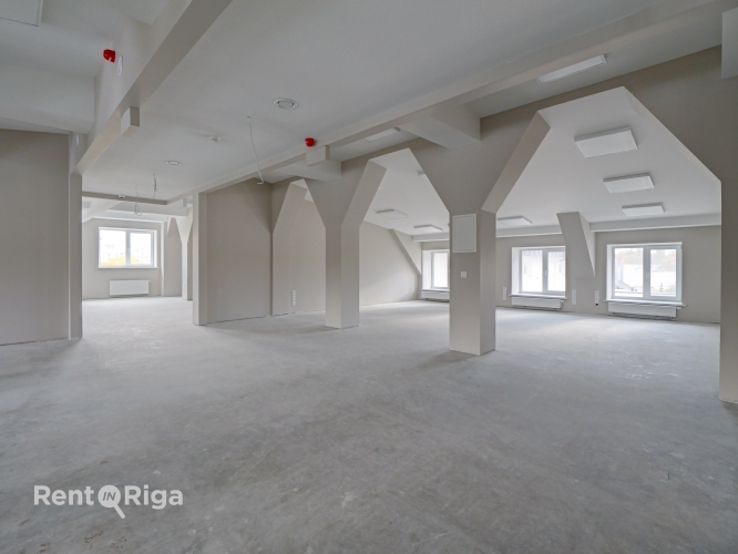 Sludinājumi. Jaunas biroja telpas Klusajā centrā.  Piedāvājam nomai mūsdienīgas un stilīgas biroja telpas Cena: 3165 EUR/mēn Foto #5