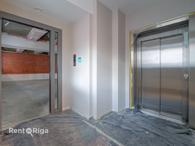 Sludinājumi. Jaunas biroja telpas Klusajā centrā.  Piedāvājam nomai mūsdienīgas un stilīgas biroja telpas Cena: 6439 EUR/mēn Foto #9