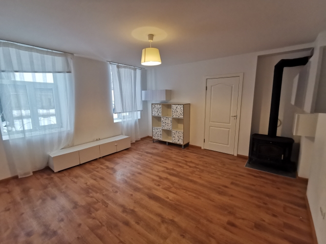 Sludinājumi. Tiek pārdots investīciju objekts Čiekurkalnā, kas sastāv no 3 ēkām, zemesgabala un 14 šķūnīšiem.   Cena: 360000 EUR Foto #4