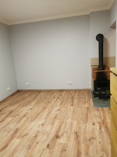 Sludinājumi. Tiek pārdots investīciju objekts Čiekurkalnā, kas sastāv no 3 ēkām, zemesgabala un 14 šķūnīšiem.   Cena: 360000 EUR Foto #8