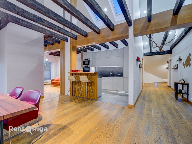 Sludinājumi. Pilnībā aprīkots un mēbelēts dzīvoklis ēkas augšējā stāvā, ar divām pazemes autostāvvietām un Cena: 345000 EUR Foto #3