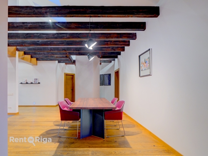 Sludinājumi. Pilnībā aprīkots un mēbelēts dzīvoklis ēkas augšējā stāvā, ar divām pazemes autostāvvietām un Cena: 345000 EUR Foto #3