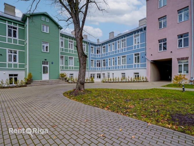 Sludinājumi. Pārdošanā komerctelpas fasādes mājā!  Piedāvājumā 1. stāva komerctelpas! Objekts atrodās klusajā Cena: 68000 EUR Foto #4