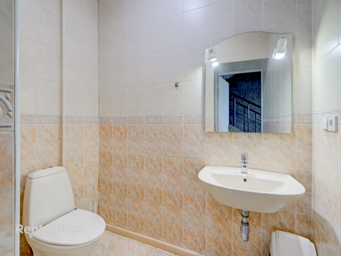 Sludinājumi. Atvērtā tipa birojs kopā ar savu virtuvi.  Piedāvājam nomai ērtu un funkcionālu biroja telpu 55 m Cena: 275 EUR/mēn Foto #7