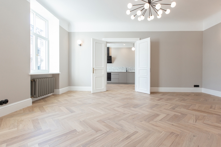 Sludinājumi. Ekskluzīvs, pilnībā atjaunots dzīvoklis pie Vērmanes dārza  Dzīvoklis (73.5 m, 4. stāvs): - Cena: 1250 EUR/mēn Foto #2