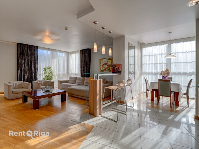 Sludinājumi. Ekskluzīvs un plašs dzīvoklis Mežaparka sirdī!  Izbaudi kvalitatīvu dzīvi prestižākajā Rīgas rajonā Cena: 266500 EUR Foto #5