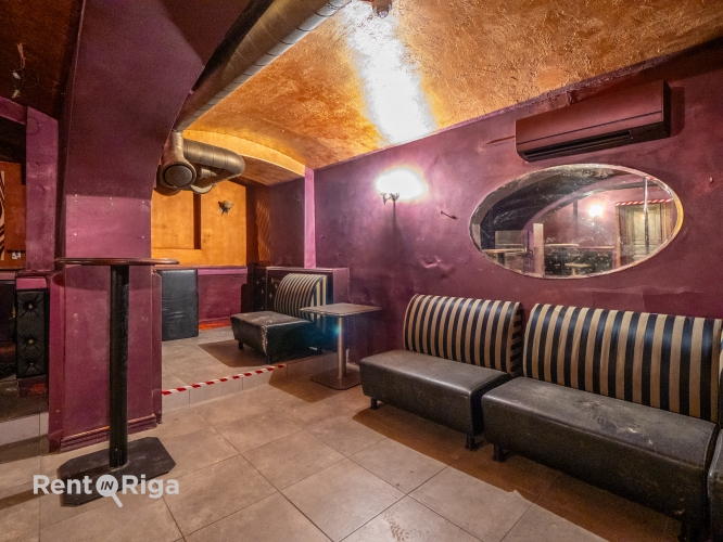 Sludinājumi. Tiek iznomātas kluba telpas  Elizabetes ielā 49!  Piedāvājam nomai plašas 200 m pagraba telpas Cena: 1000 EUR/mēn Foto #4
