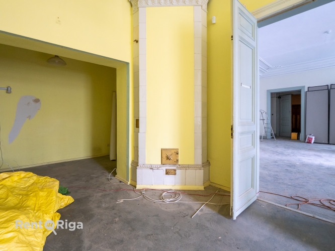 Sludinājumi. Izīrē telpas Jūgendstila ēkā pilsētas centrā!  Piedāvājumā gaišas un plašas telpas izcilā vietā  Cena: 3600 EUR/mēn Foto #9