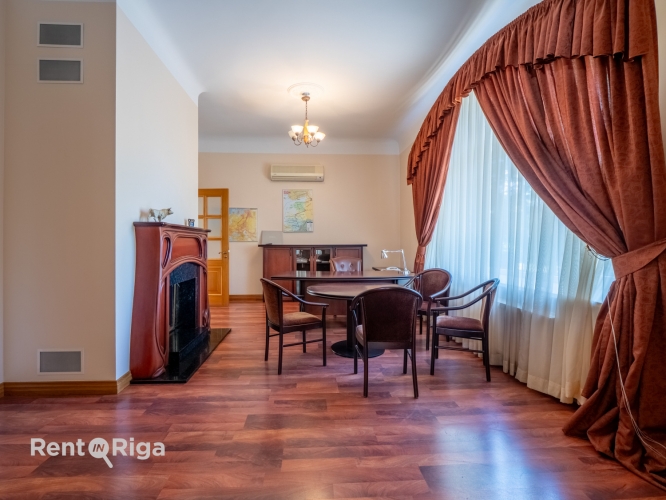 Sludinājumi. Ekskluzīvā Mežaparka sirdī, Sudrabu Edžus ielā 1, ilgtermiņa nomai tiek piedāvāta viena no rajona Cena: 5000 EUR/mēn Foto #7