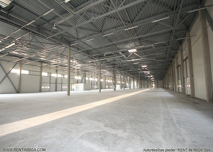 Sludinājumi. Jauna noliktava ar dzelzceļa pievadu. Rampas no 2 pusēm:(auto rampa + dzelzceļa rampa).   Gāzes Cena: 9072 EUR/mēn Foto #1