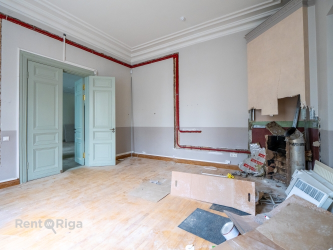 Sludinājumi. Izīrē telpas pilsētas centrā!  Piedāvājumā gaišas un plašas telpas izcilā vietā  pašā Rīgas centra Cena: 3600 EUR/mēn Foto #6