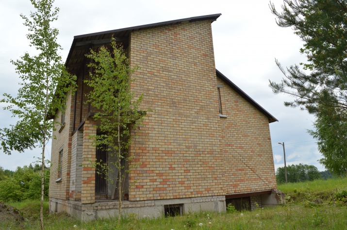 Sludinājumi. Pārdod īpašumu  Rēzeknes novads, Malta.  Lieliska iespēja ieguldījumam vai ģimenes mājai klusā, Cena: 35000 EUR Foto #2