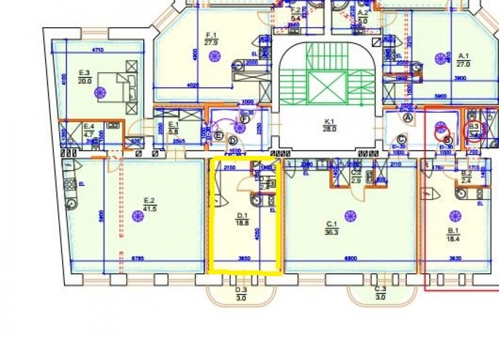 Sludinājumi. Tiek pārdots elegants dzīvoklis ar balkonu pilnībā renovētā vēsturiskā ēkā. Skats no logiem uz Cena: 84700 EUR Foto #4