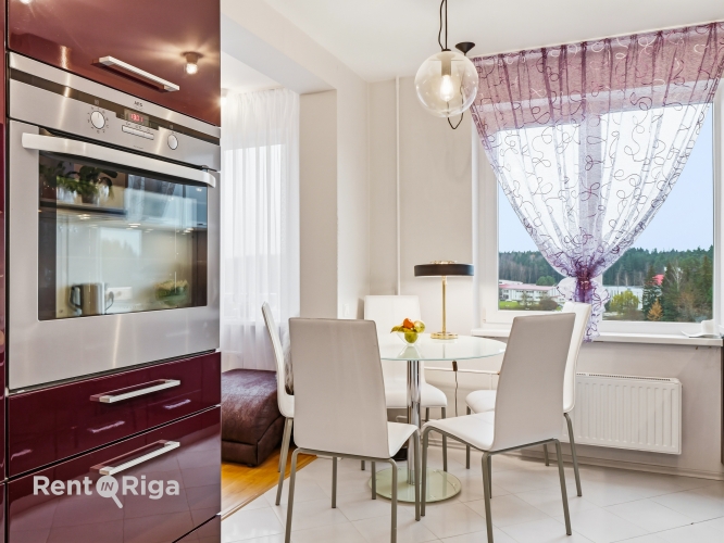 Sludinājumi. Kvalitatīvs un estētisks 3 istabu dzīvoklis ar pārdomātu dizainu,  un skaistu panorāmas skatu uz Cena: 83499 EUR Foto #1