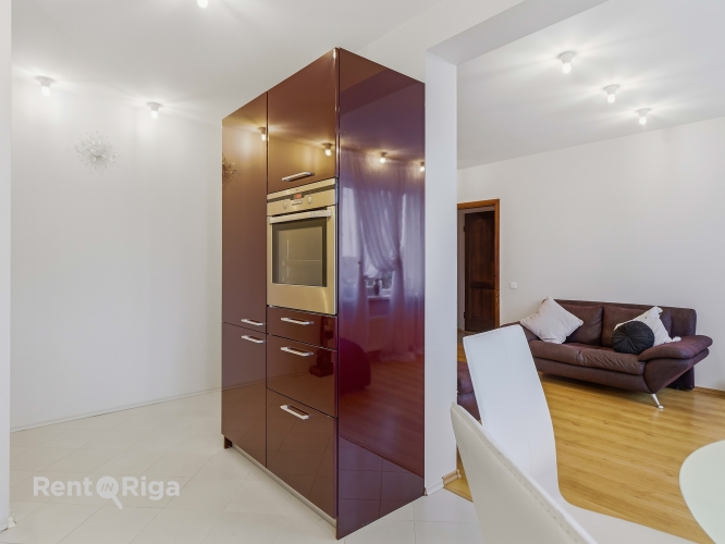 Sludinājumi. Kvalitatīvs un estētisks 3 istabu dzīvoklis ar pārdomātu dizainu,  un skaistu panorāmas skatu uz Cena: 83499 EUR Foto #4