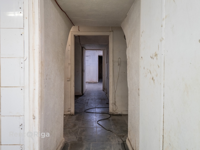 Sludinājumi. Puspagraba telpas Jēkaba kazarmās.  Iepriekš telpās atradās restorāns. Telpas sastāv no 2 lielām Cena: 1190 EUR/mēn Foto #5