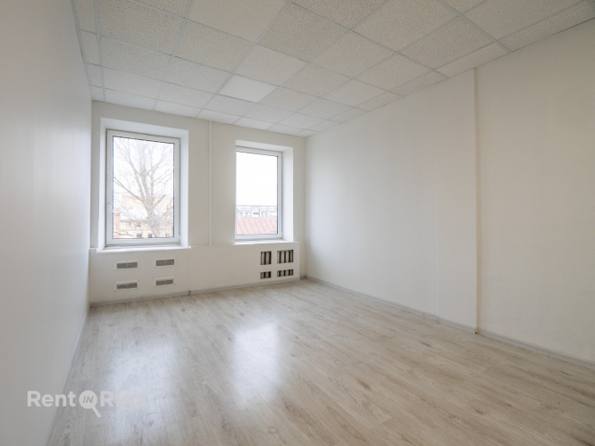 Sludinājumi. Pārdod komercīpašumu Lastādijas ielā.  Piedāvājumā ēkas daļa ar ērtu un funkcionālu plānojumu un Cena: 1.05e+06 EUR Foto #8