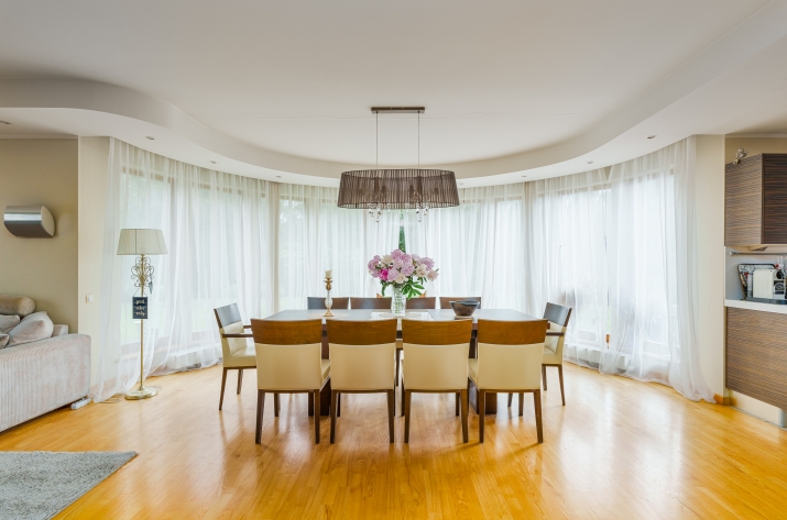 Sludinājumi. Pārdod brīnišķīgu ģimenes māju Beberos!  Šī kvalitatīvā māja kas atrodas Beberos, Babītes pagastā - Cena: 389000 EUR Foto #2